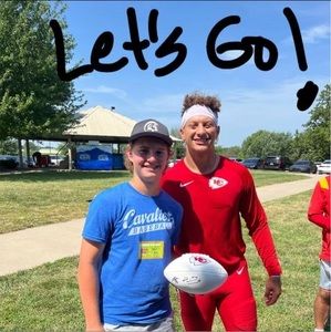 Meet your Posher, Derick